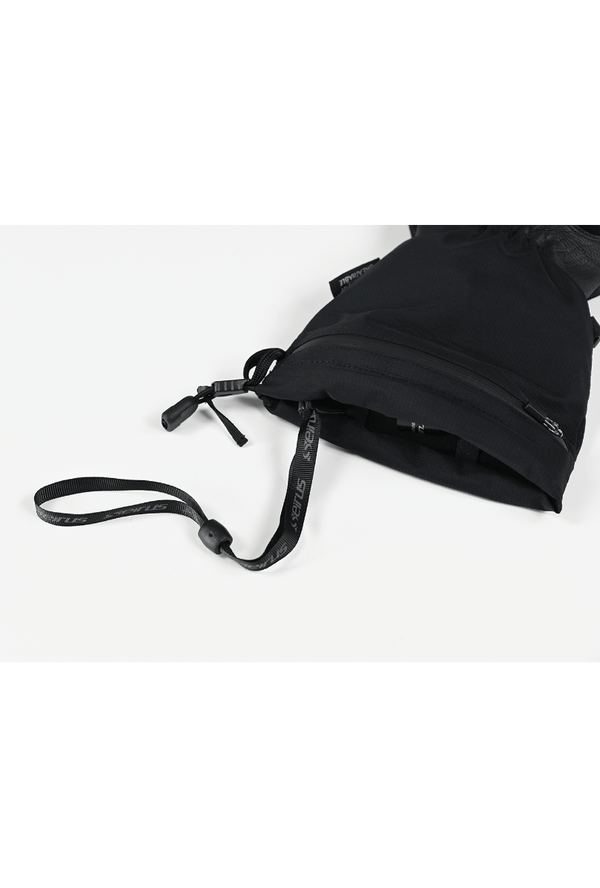 glove leash bag
